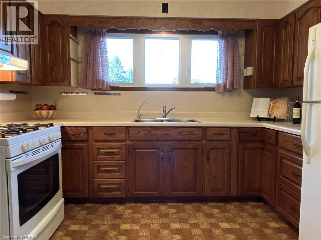 41 Dunsdon Street, Brantford, Ontario  N3R 3J2 - Photo 9 - 40781918