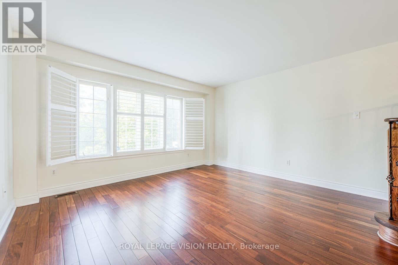 53 Hobson Avenue, Toronto, Ontario  M4A 2X7 - Photo 12 - C12480842