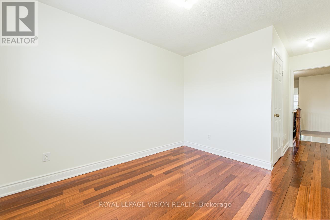 53 Hobson Avenue, Toronto, Ontario  M4A 2X7 - Photo 22 - C12480842