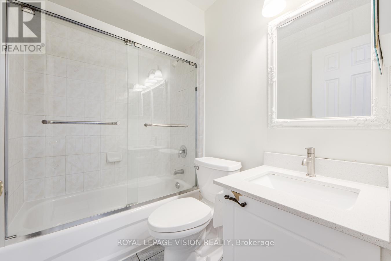 53 Hobson Avenue, Toronto, Ontario  M4A 2X7 - Photo 32 - C12480842