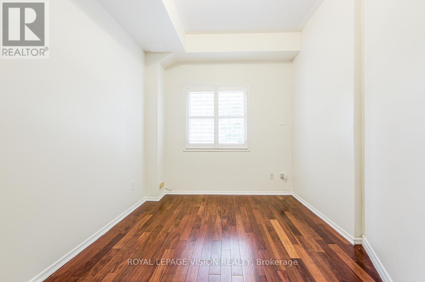 53 Hobson Avenue, Toronto, Ontario  M4A 2X7 - Photo 6 - C12480842