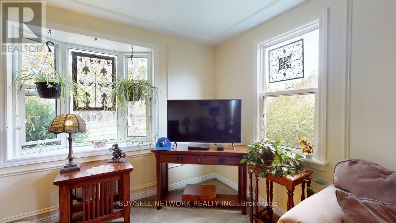 947 Division Road, Otonabee-South Monaghan, Ontario  K0L 2H0 - Photo 18 - X12479554