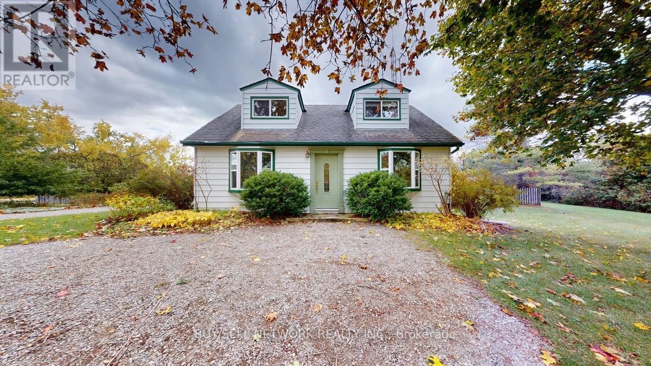 947 Division Road, Otonabee-South Monaghan, Ontario  K0L 2H0 - Photo 3 - X12479554