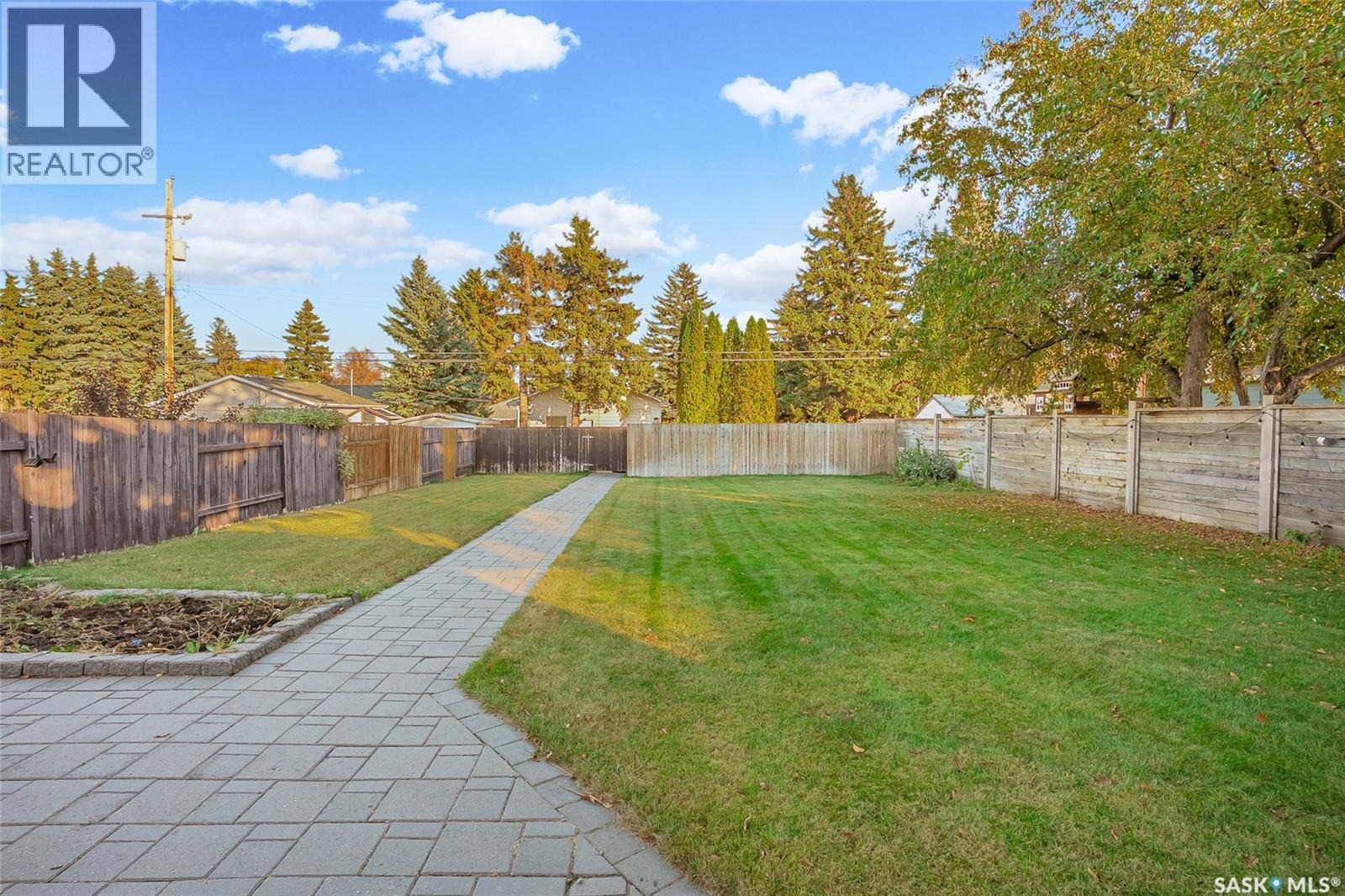 2221 Haultain Avenue, Saskatoon, Saskatchewan  S7J 1P7 - Photo 41 - SK021660