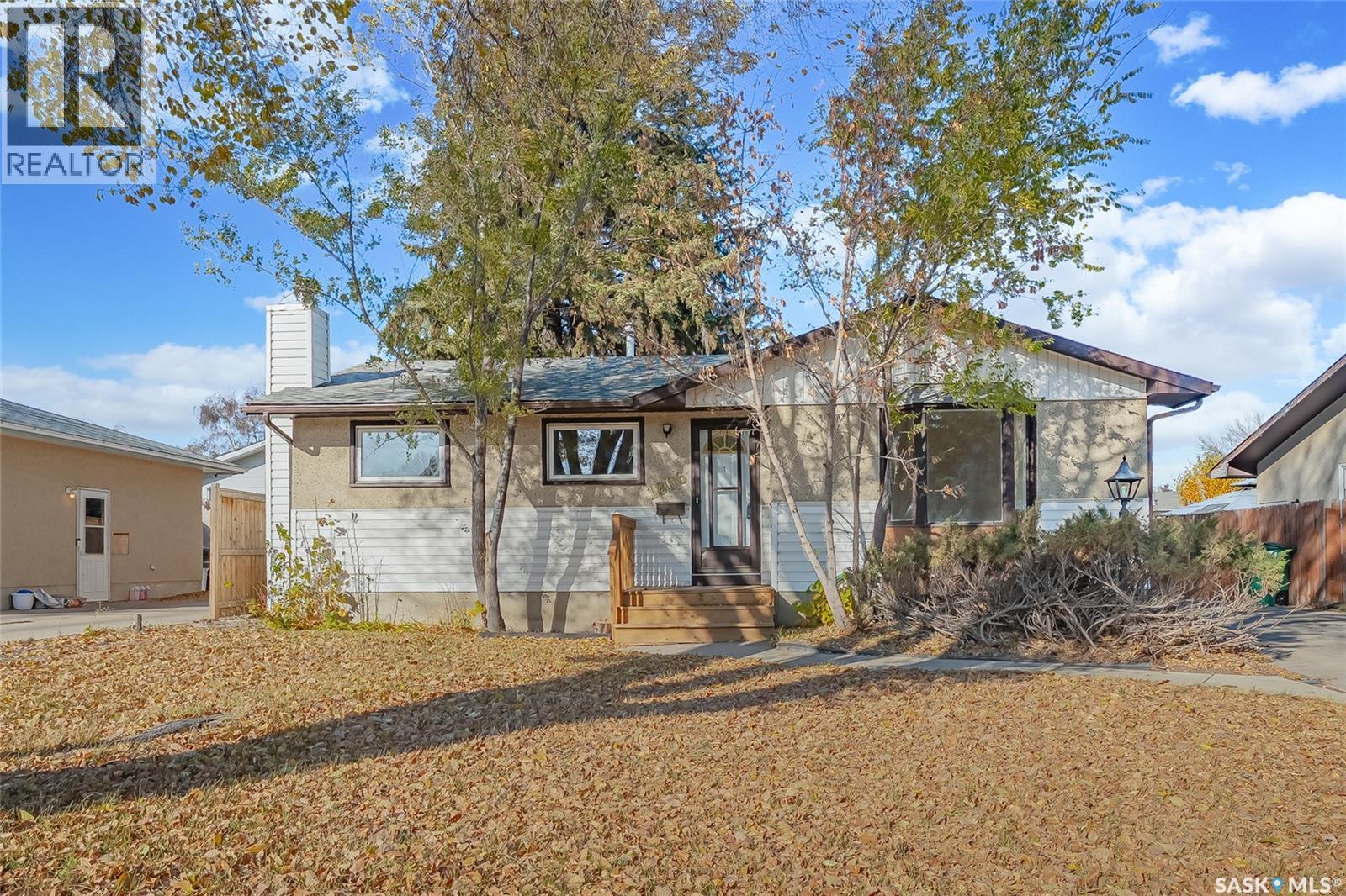 1806 Richardson Road, Saskatoon, Saskatchewan  S7L 4B5 - Photo 1 - SK021652