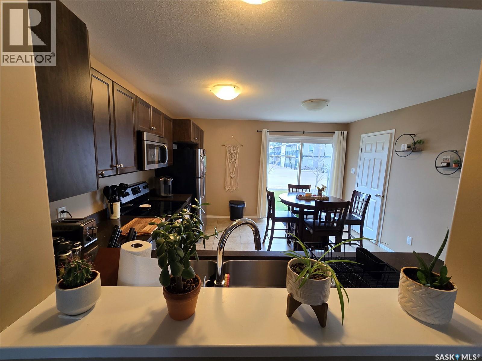 6 815 5th Street Ne, Weyburn, Saskatchewan  S4H 2K9 - Photo 10 - SK021622
