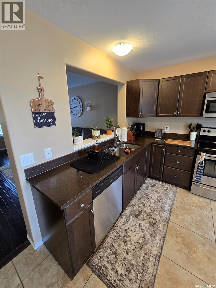 6 815 5th Street Ne, Weyburn, Saskatchewan  S4H 2K9 - Photo 12 - SK021622