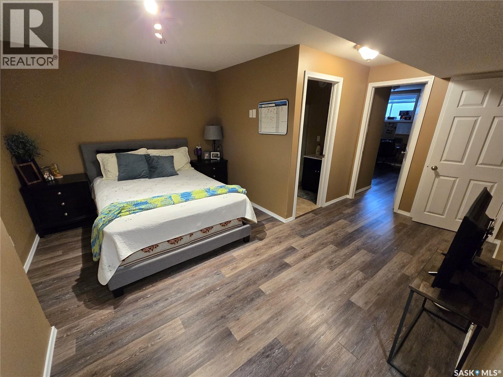 6 815 5th Street Ne, Weyburn, Saskatchewan  S4H 2K9 - Photo 32 - SK021622