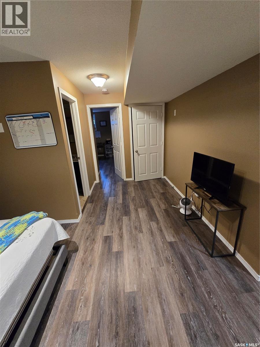 6 815 5th Street Ne, Weyburn, Saskatchewan  S4H 2K9 - Photo 34 - SK021622