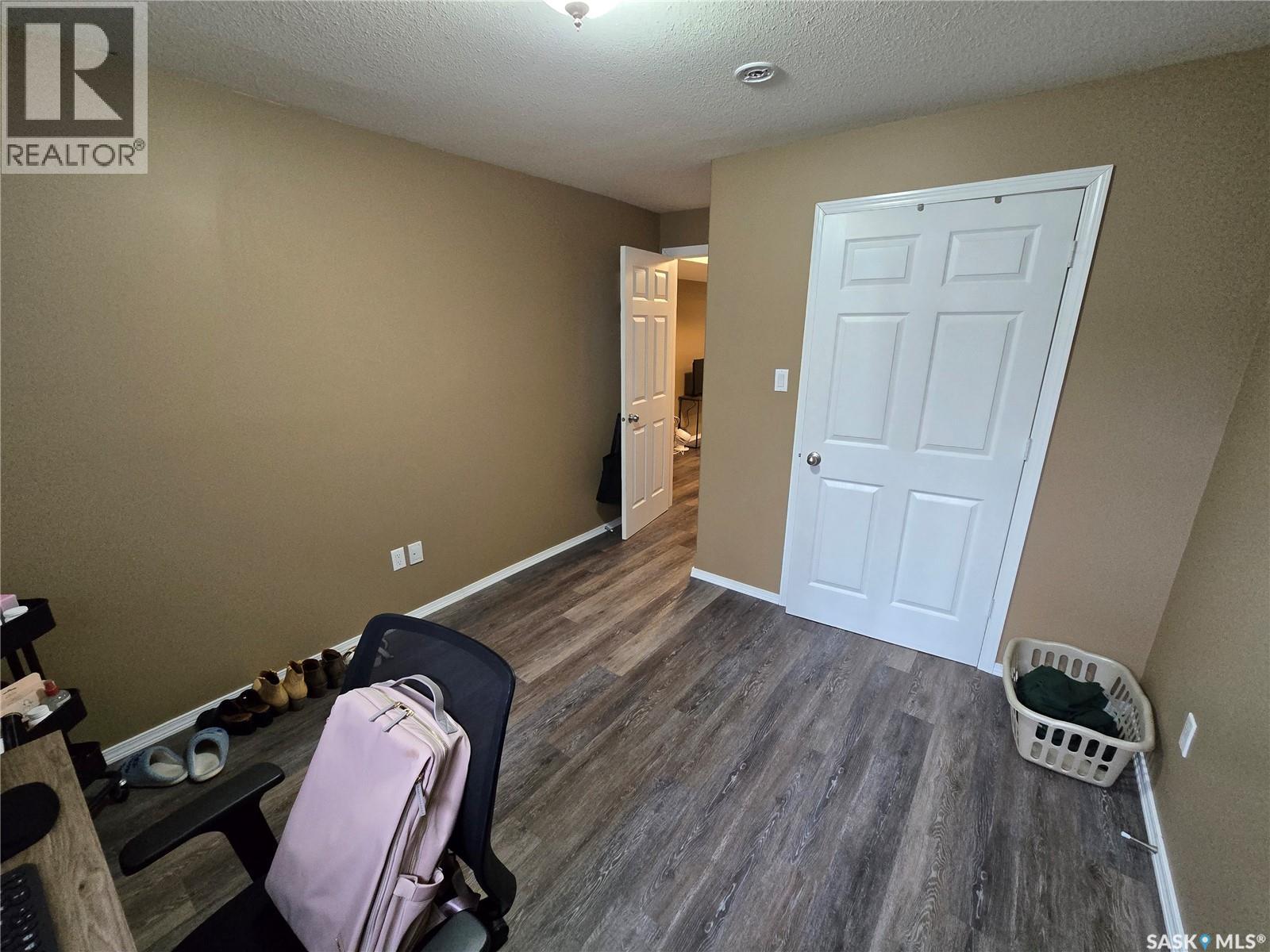 6 815 5th Street Ne, Weyburn, Saskatchewan  S4H 2K9 - Photo 38 - SK021622