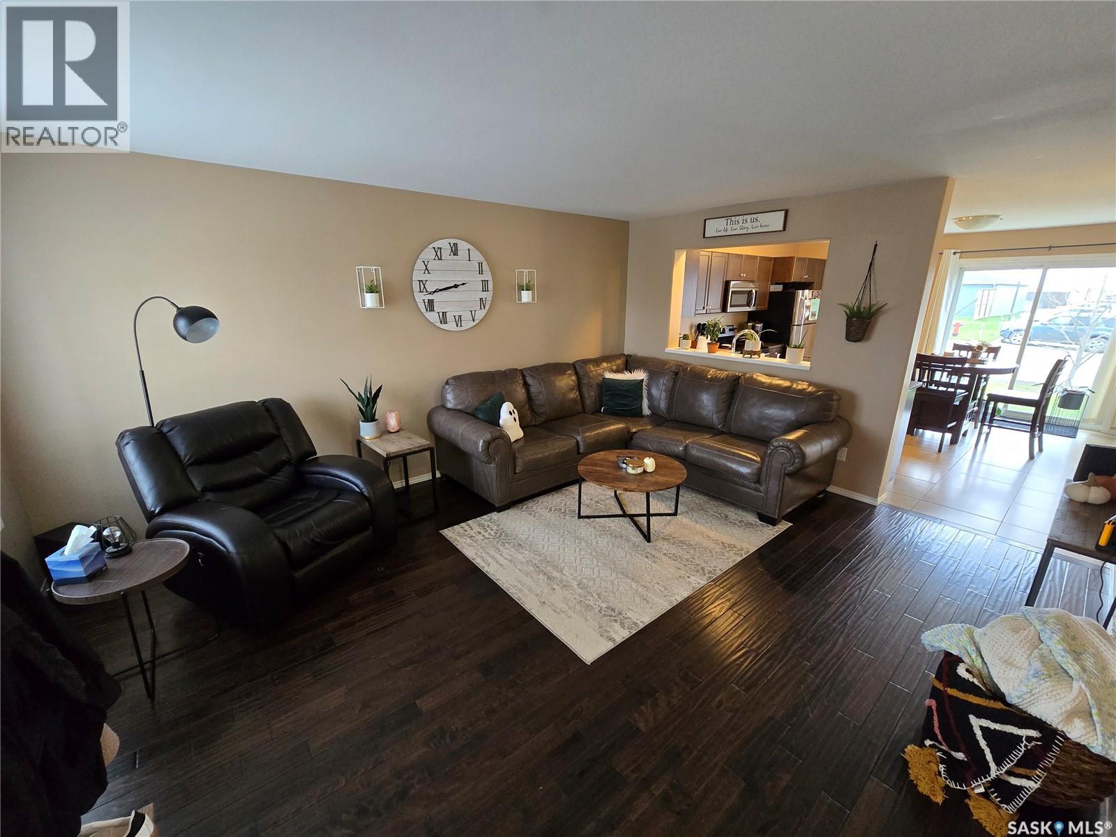 6 815 5th Street Ne, Weyburn, Saskatchewan  S4H 2K9 - Photo 6 - SK021622