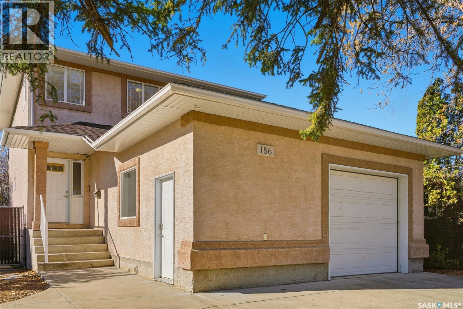 186 Massey Road, Regina, Saskatchewan  S4S 4N5 - Photo 2 - SK021608