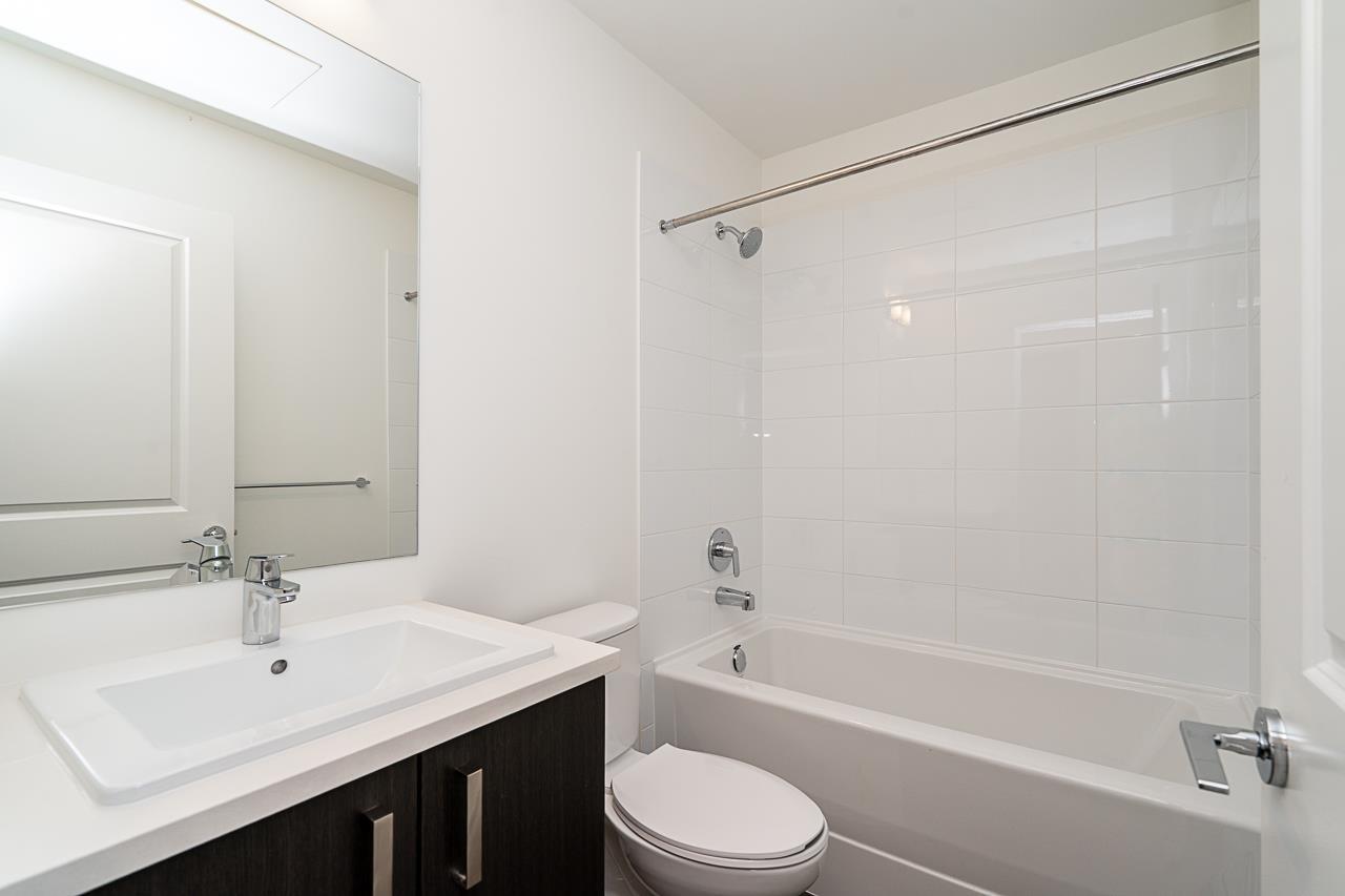 419 15738 85 Avenue, Surrey, British Columbia  V4N 6Y1 - Photo 13 - R3059473