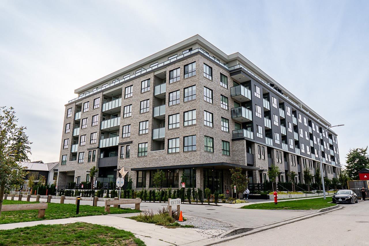 419 15738 85 Avenue, Surrey, British Columbia  V4N 6Y1 - Photo 1 - R3059473
