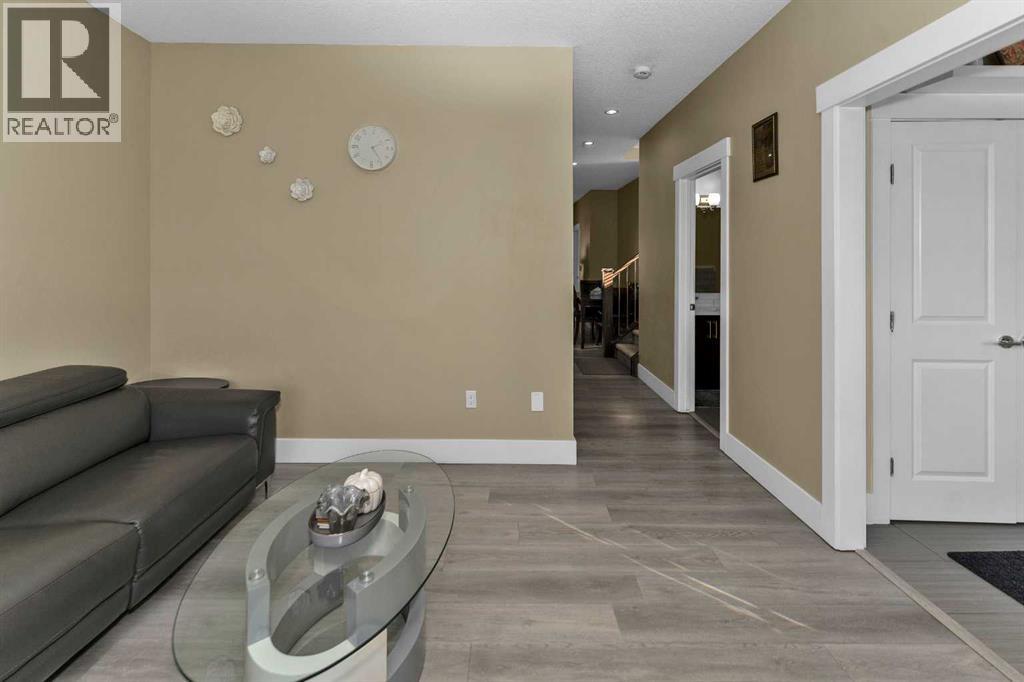 7432 Ogden Road Se, Calgary, Alberta  T2C 1B8 - Photo 7 - A2266559