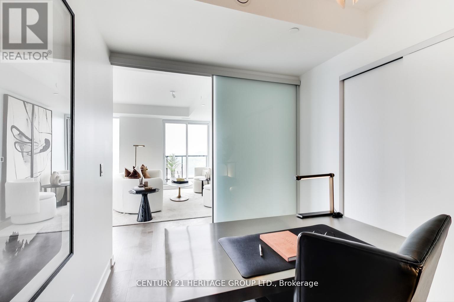 907 - 185 Alberta Avenue, Toronto, Ontario  M6C 0A5 - Photo 13 - C12480894
