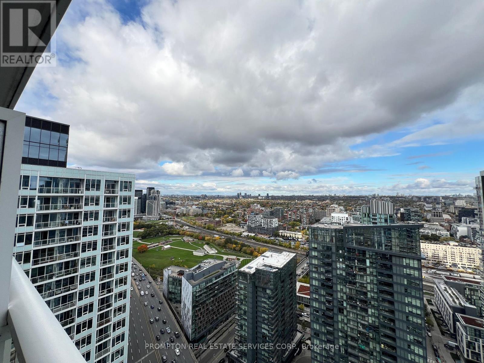 4209 - 17 Bathurst Street, Toronto, Ontario  M5V 0N1 - Photo 24 - C12480904