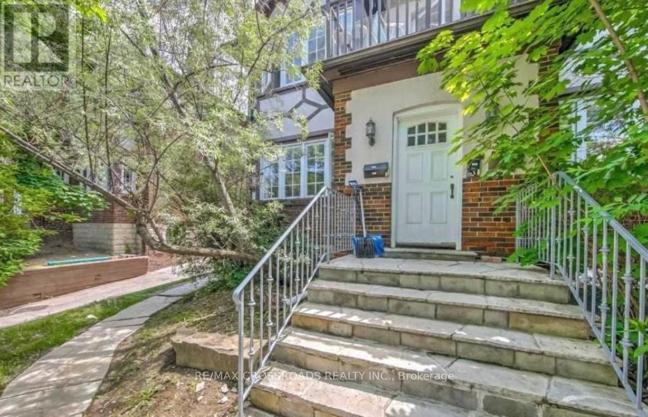 Main - 65 Lawrence Avenue E, Toronto, Ontario  M4N 1S5 - Photo 3 - C12480911