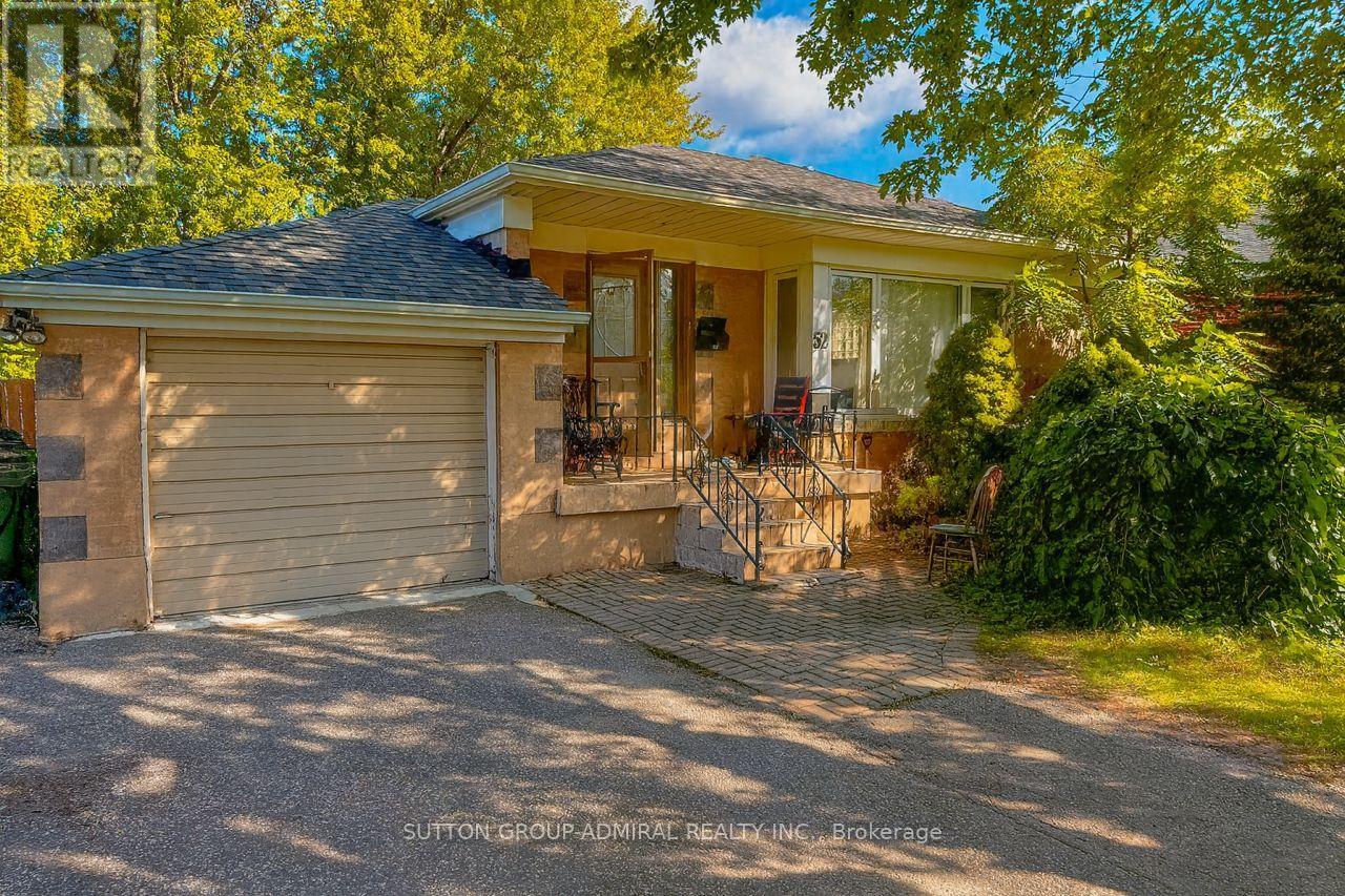 52 Acton Avenue, Toronto, Ontario  M3H 4G8 - Photo 3 - C12480971