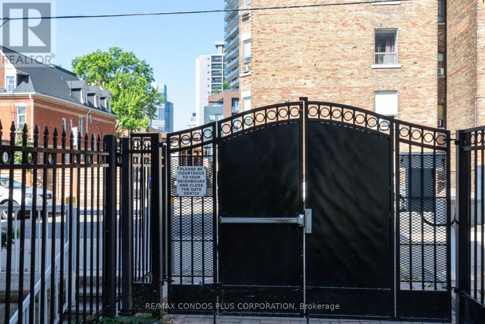 237 - 179 Bleecker Street, Toronto, Ontario  M4X 1L9 - Photo 31 - C12480983
