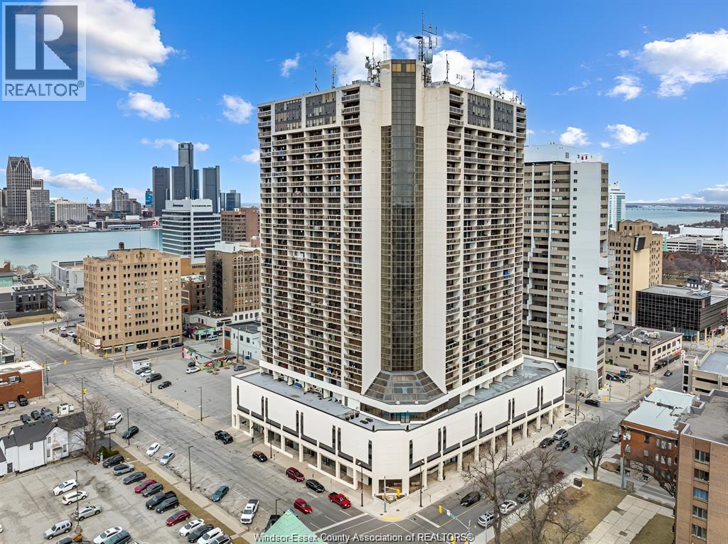 MLS# 25027124: 150 Park STREET West Unit# 1516, Windsor, Canada