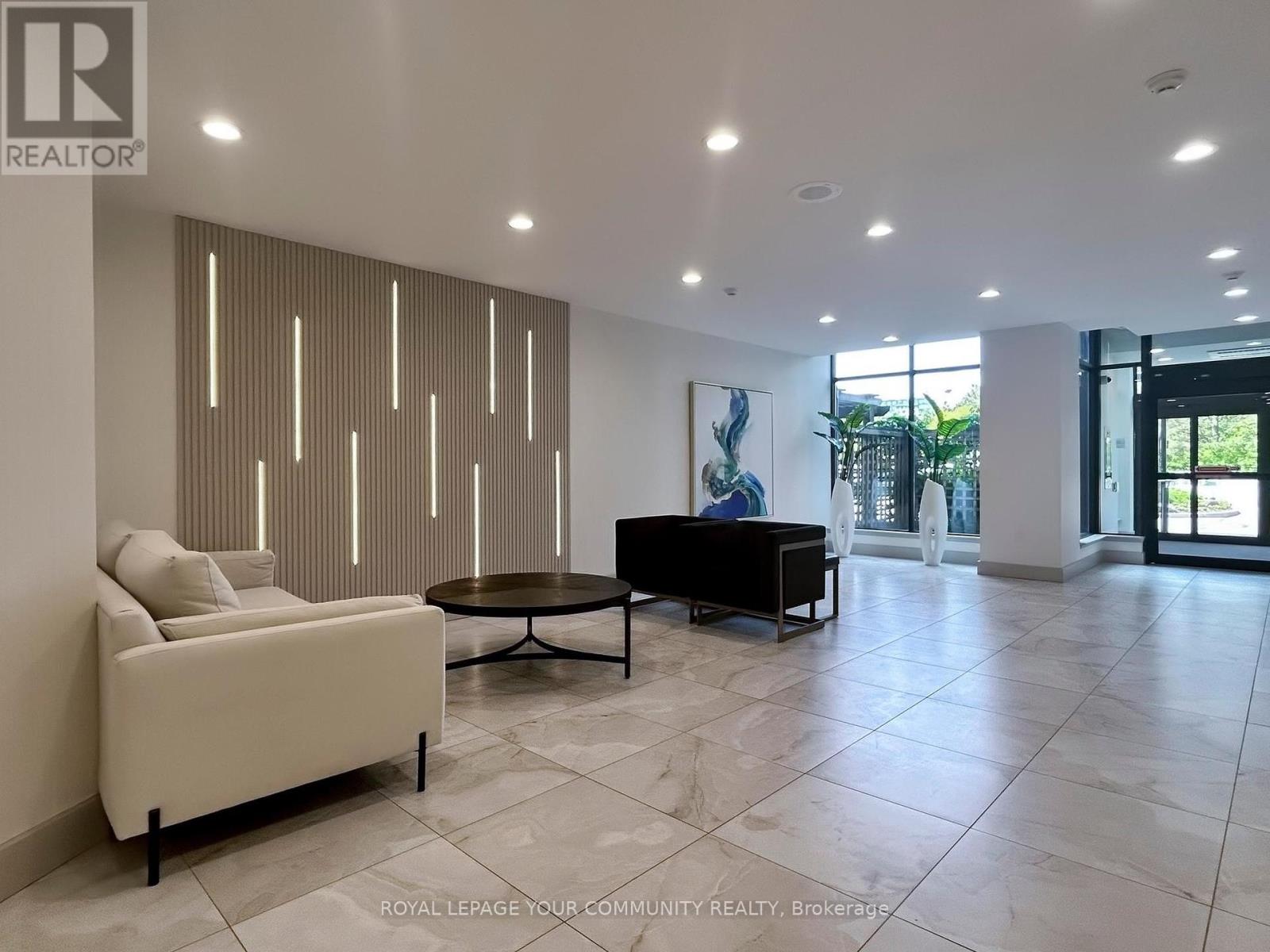324 - 32 CLARISSA DRIVE, Richmond Hill, Ontario