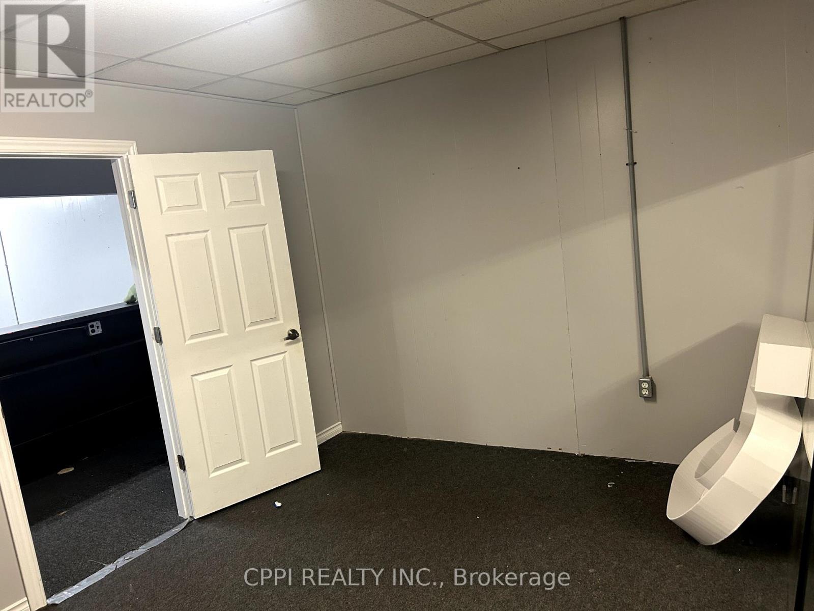 South Bsmnt - 650 King Street E, Oshawa, Ontario  L1H 1G5 - Photo 4 - E12480943