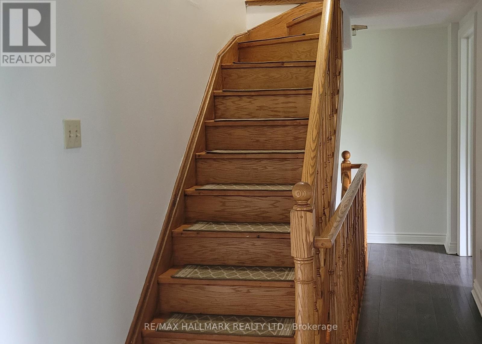 Upper - 104 Ridgewood Road, Toronto, Ontario  M1C 2X2 - Photo 11 - E12480992
