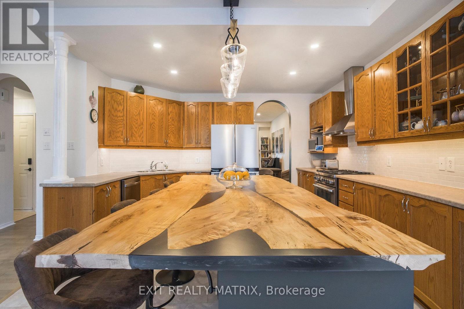 2205 Blue Willow Crescent, Ottawa, Ontario  K1W 1K6 - Photo 22 - X12469404