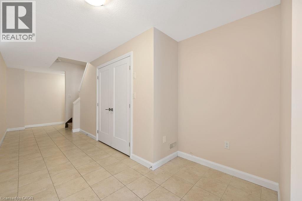 1169 Garner Road E Unit# 33, Ancaster, Ontario  L9G 0G8 - Photo 6 - 40782071