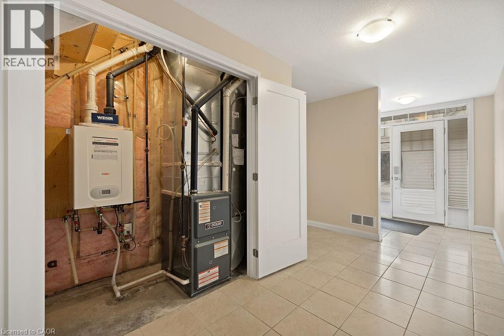 1169 Garner Road E Unit# 33, Ancaster, Ontario  L9G 0G8 - Photo 7 - 40782071