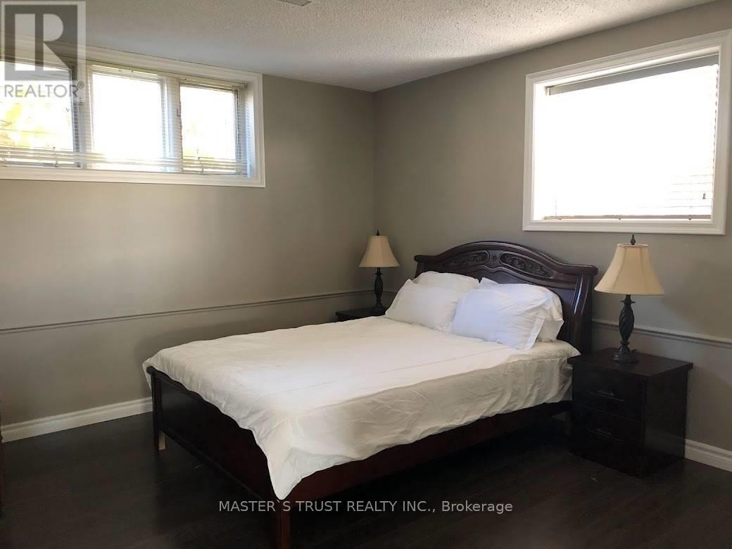 Ground - 30 Kennedy Lane, Whitchurch-Stouffville, Ontario  L0H 1G0 - Photo 6 - N12480896