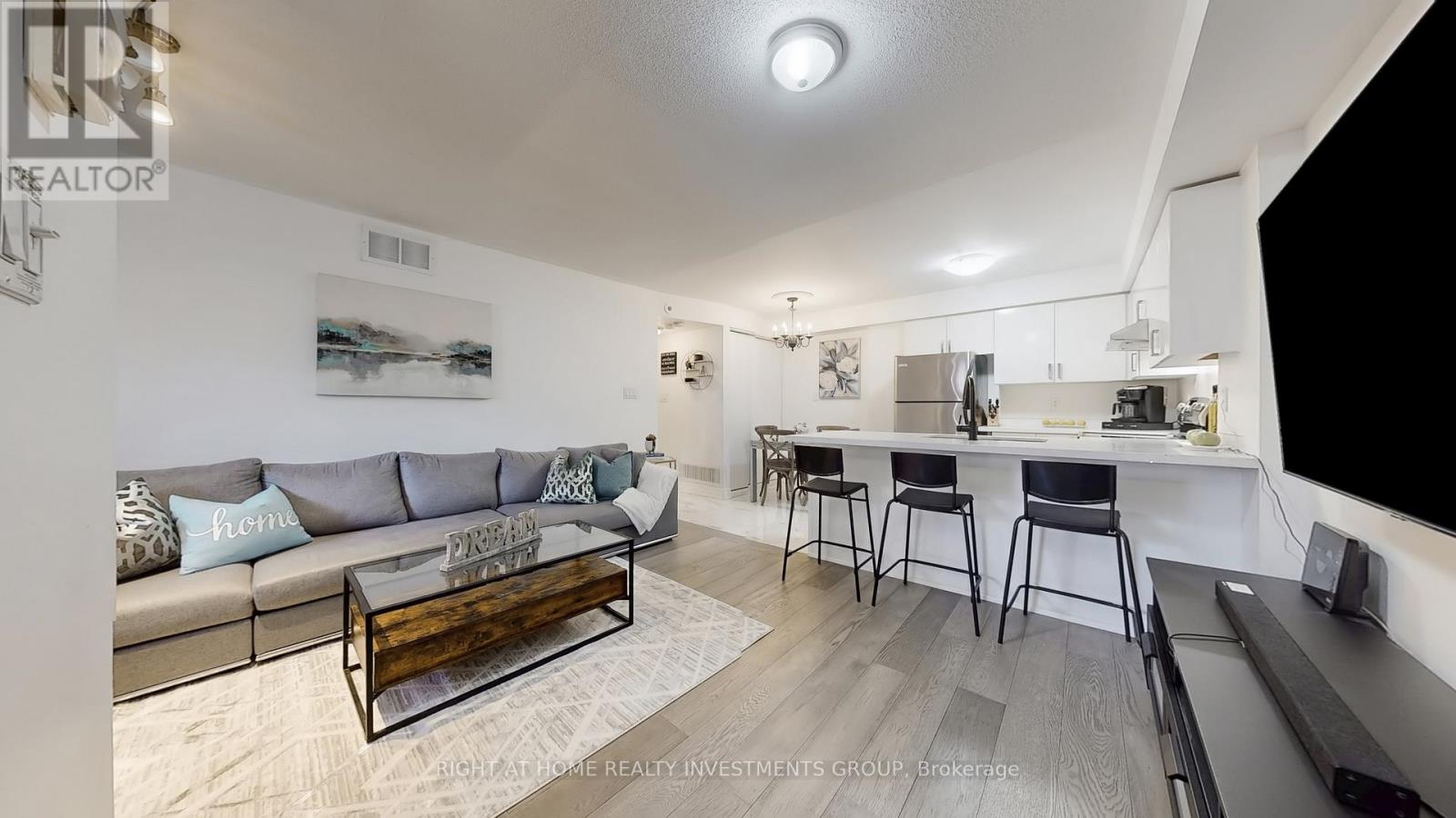 118 - 316 John Street, Markham, Ontario  L3T 0A7 - Photo 4 - N12480917