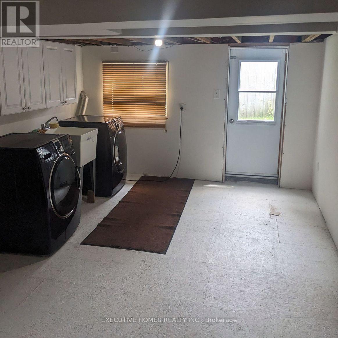 136 John Street W, Bradford West Gwillimbury (Bradford), Ontario  L3Z 2B6 - Photo 12 - N12480956