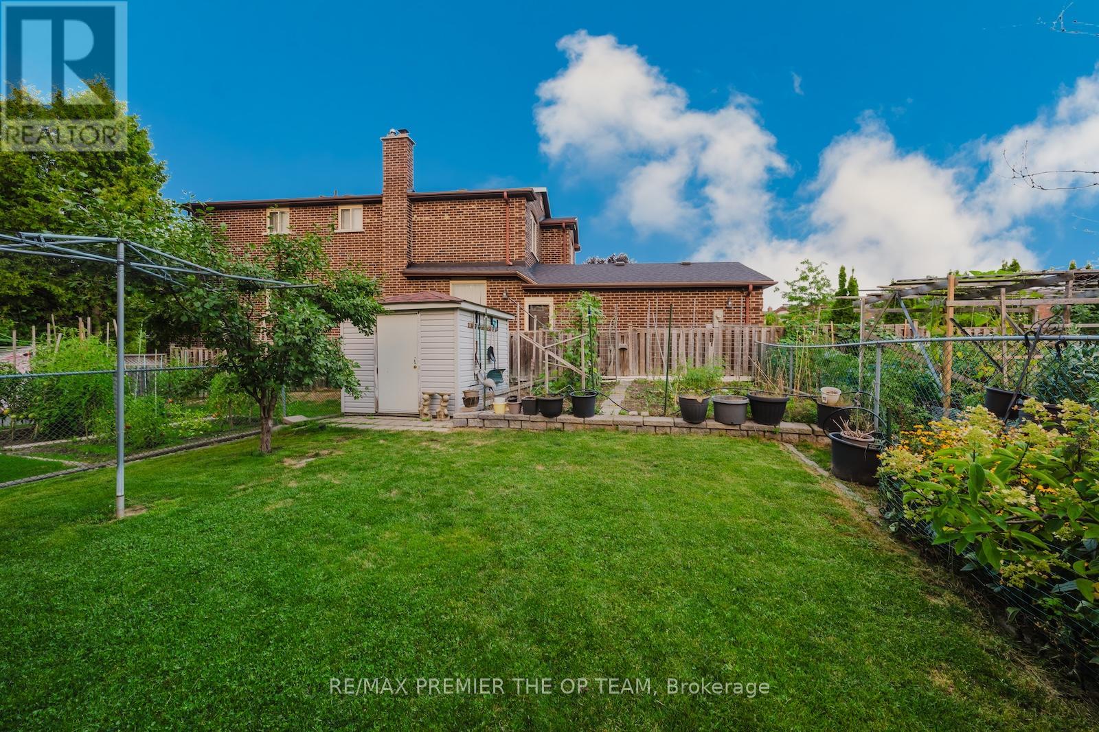 11 Imperial Court, Vaughan, Ontario  L4L 3T9 - Photo 42 - N12480989
