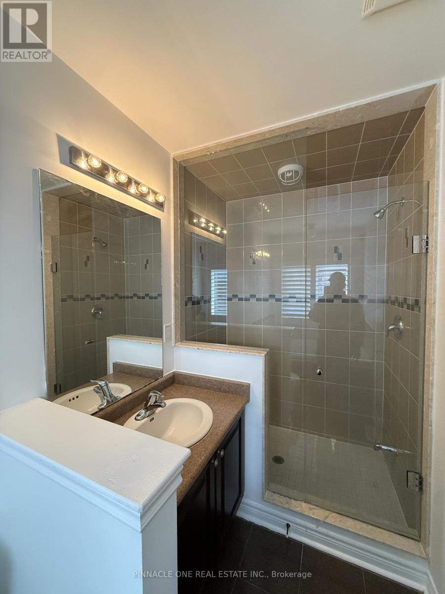 168 Durhamview Crescent, Whitchurch-Stouffville, Ontario  L4A 1S2 - Photo 11 - N12480991
