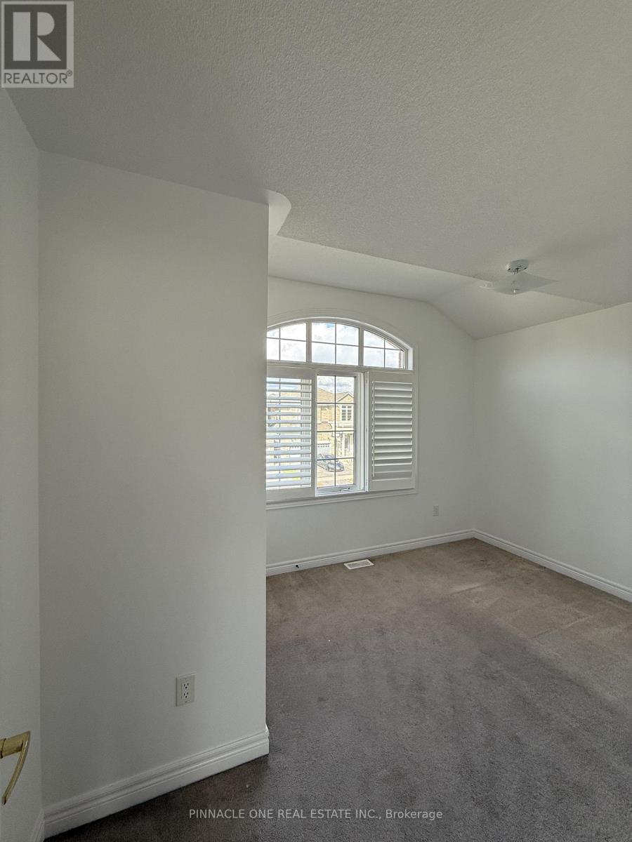 168 Durhamview Crescent, Whitchurch-Stouffville, Ontario  L4A 1S2 - Photo 17 - N12480991