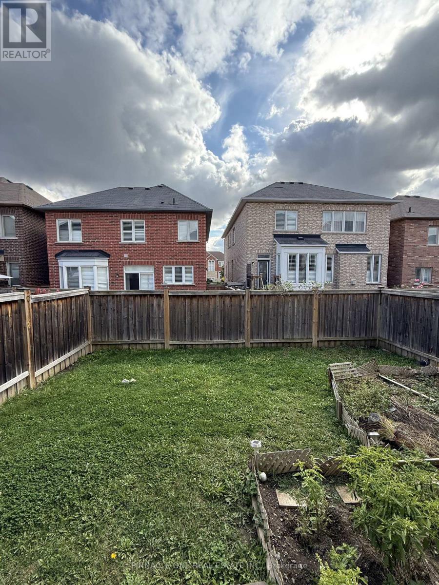168 Durhamview Crescent, Whitchurch-Stouffville, Ontario  L4A 1S2 - Photo 26 - N12480991