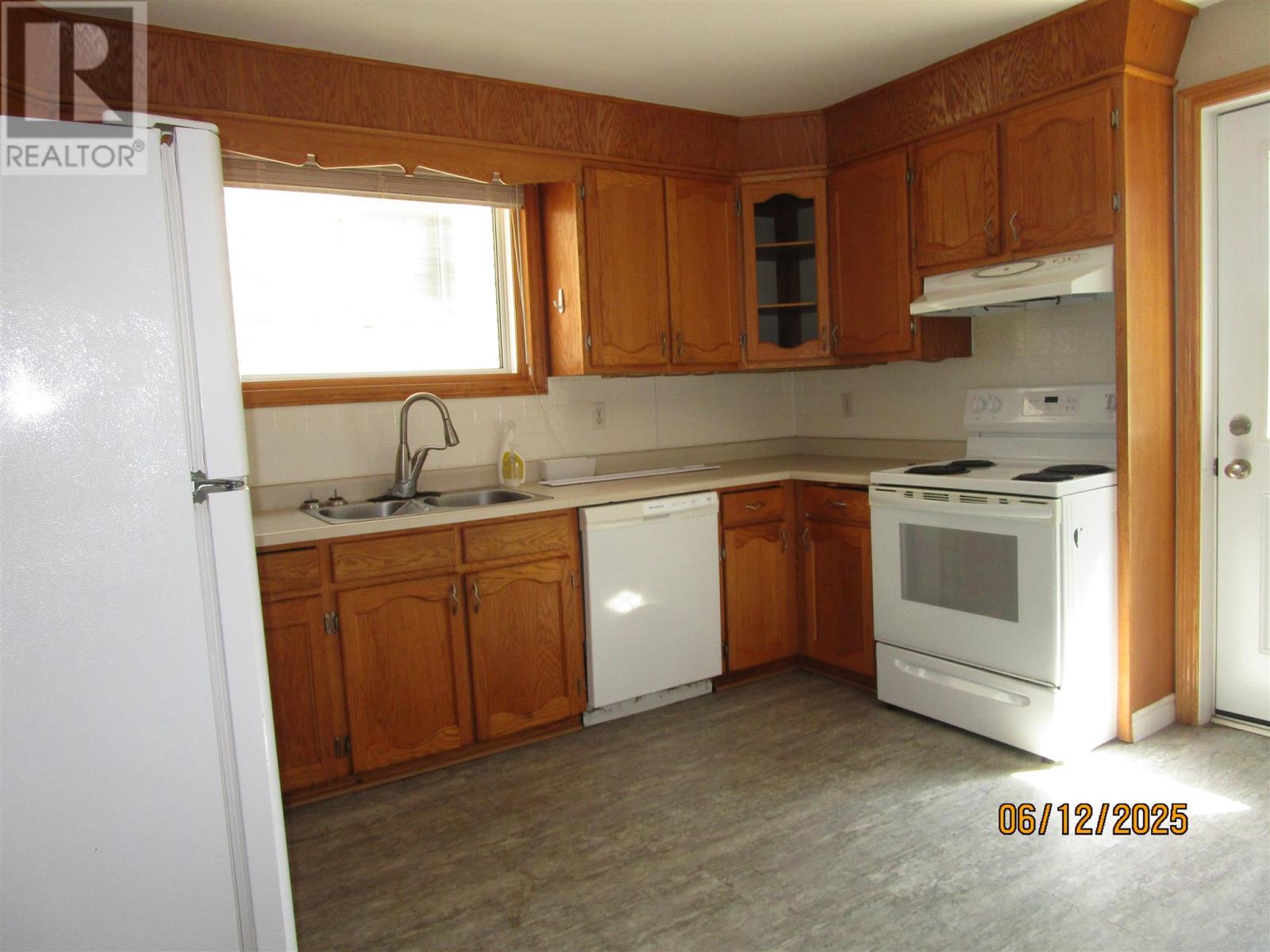 70 Pine St, Sault Ste. Marie, Ontario P6A 3Y1 - Photo 4 - SM252849