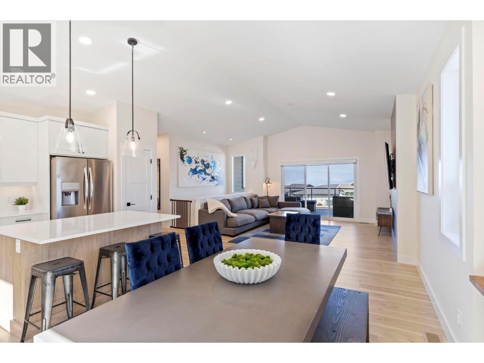 2209 Lavetta Drive, Kelowna, British Columbia  V1P 1V1 - Photo 10 - 10366707