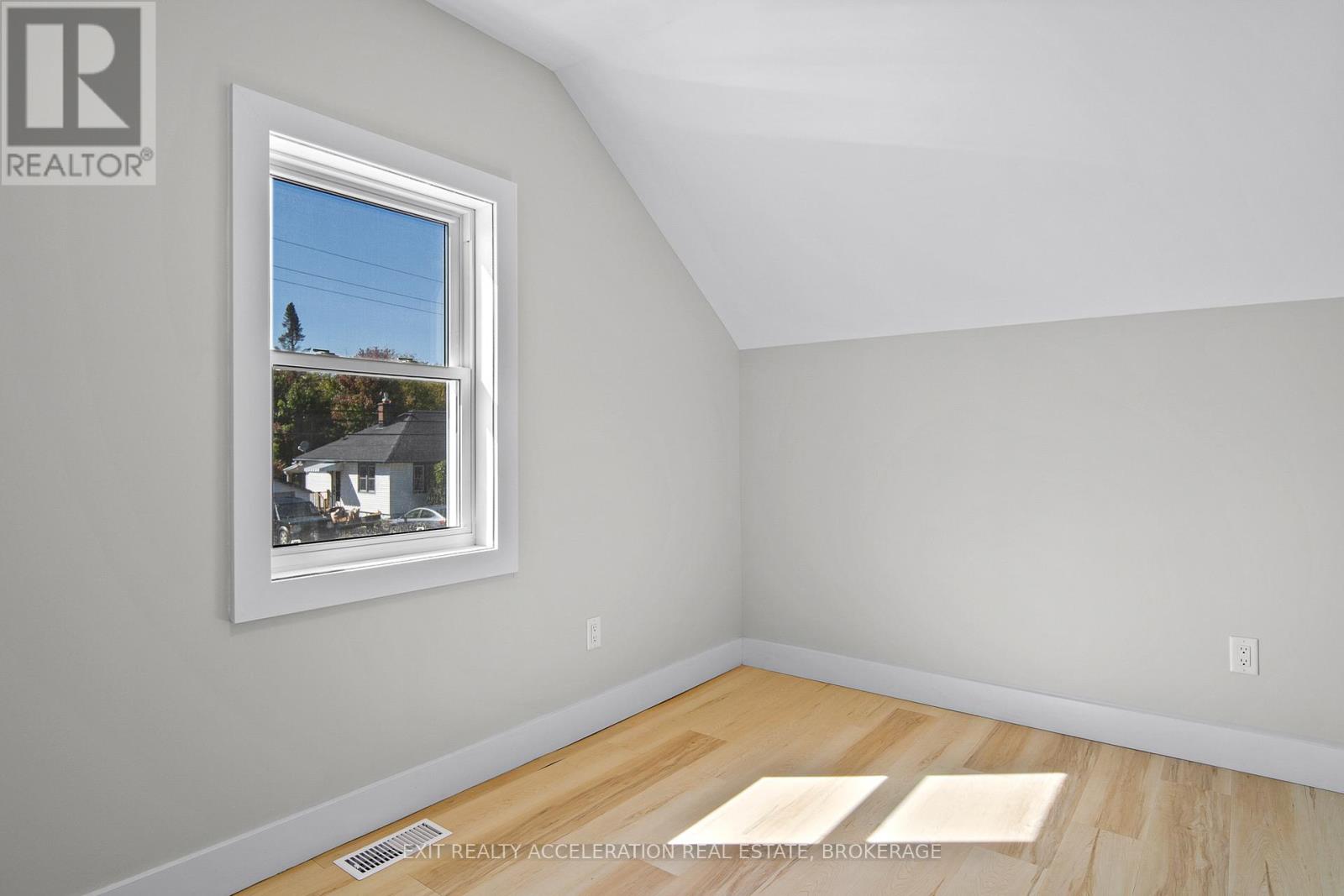 213 Belleville Road, Greater Napanee (Greater Napanee), Ontario  K7R 2R4 - Photo 30 - X12481049