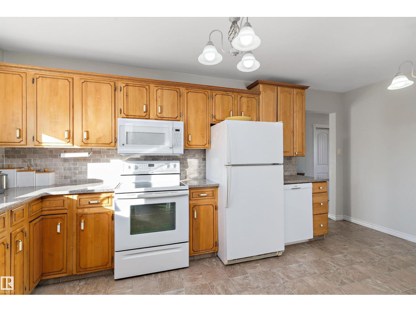 5619 140a Av Nw, Edmonton, Alberta  T5A 1H4 - Photo 16 - E4463398