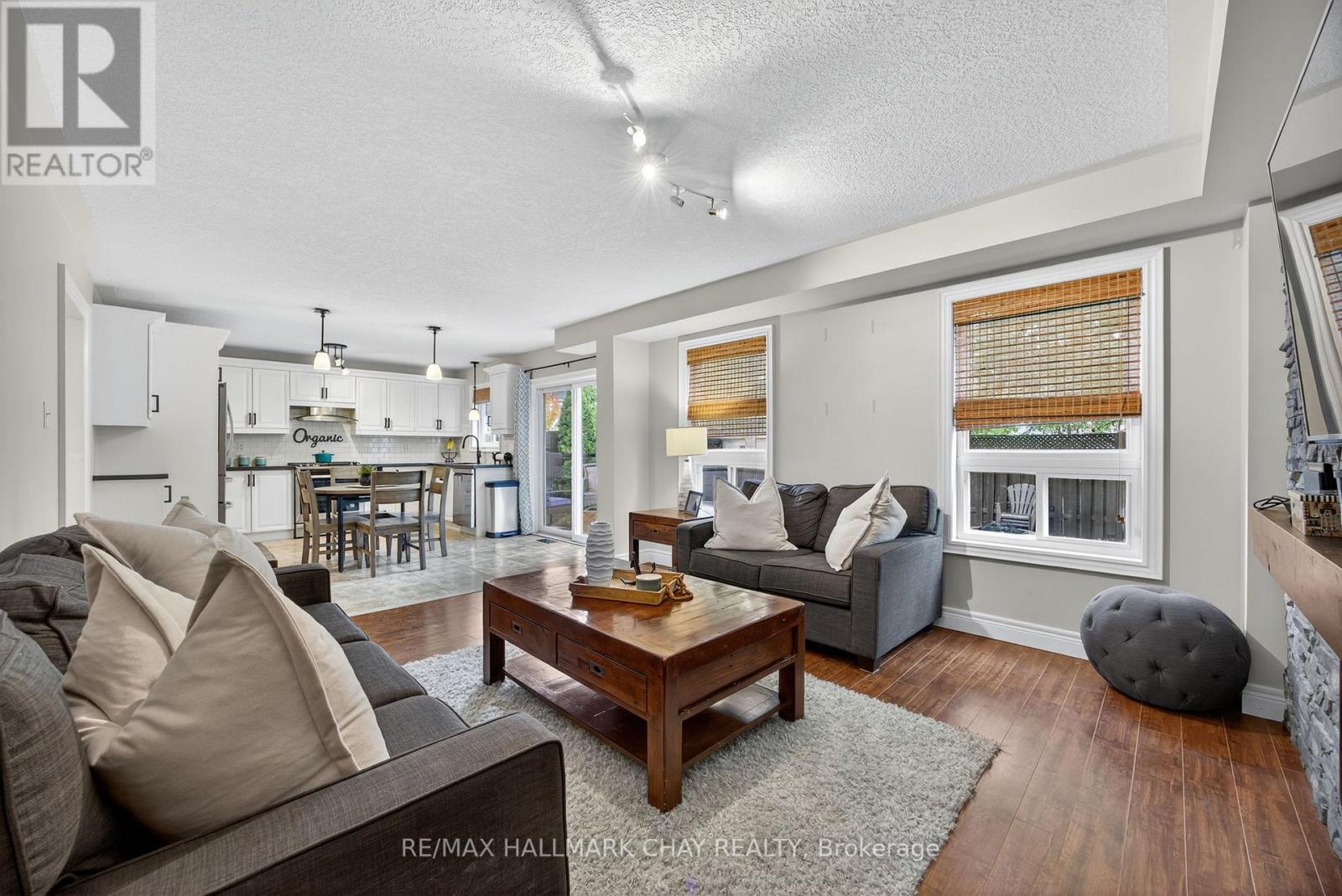 5 Saxon Road, Barrie (Innis-Shore), Ontario  L4M 7G6 - Photo 14 - S12480973