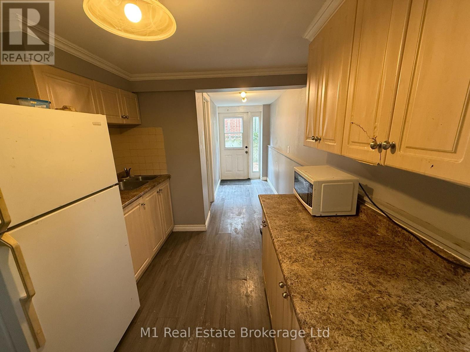 779 Scottsdale Drive, Guelph, Ontario  N1G 3N7 - Photo 24 - X12481015