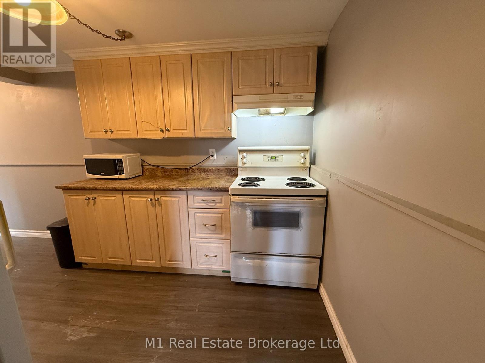 779 Scottsdale Drive, Guelph, Ontario  N1G 3N7 - Photo 25 - X12481015