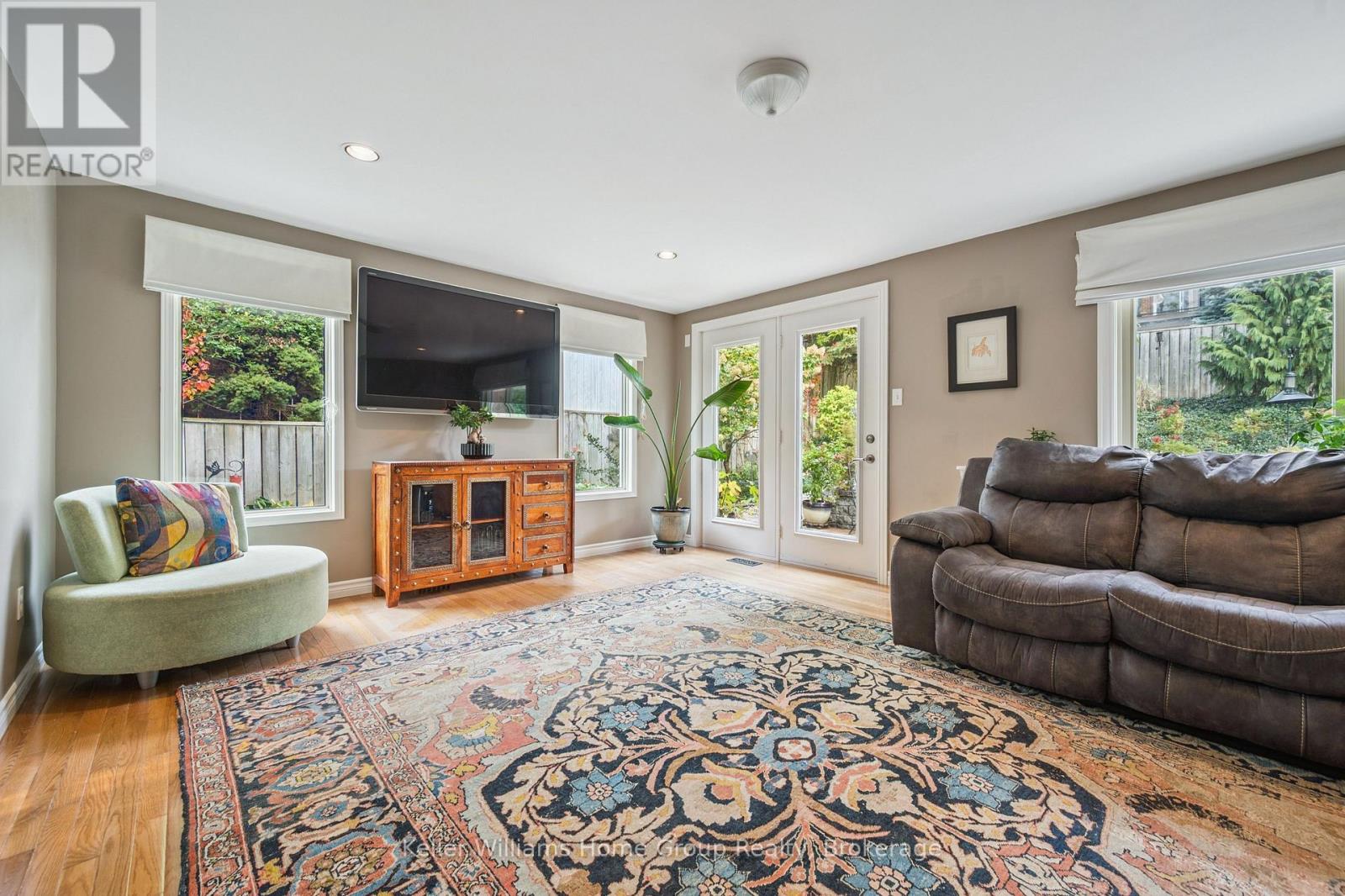 29 Shadybrook Crescent, Guelph, Ontario  N1G 3G8 - Photo 9 - X12481021