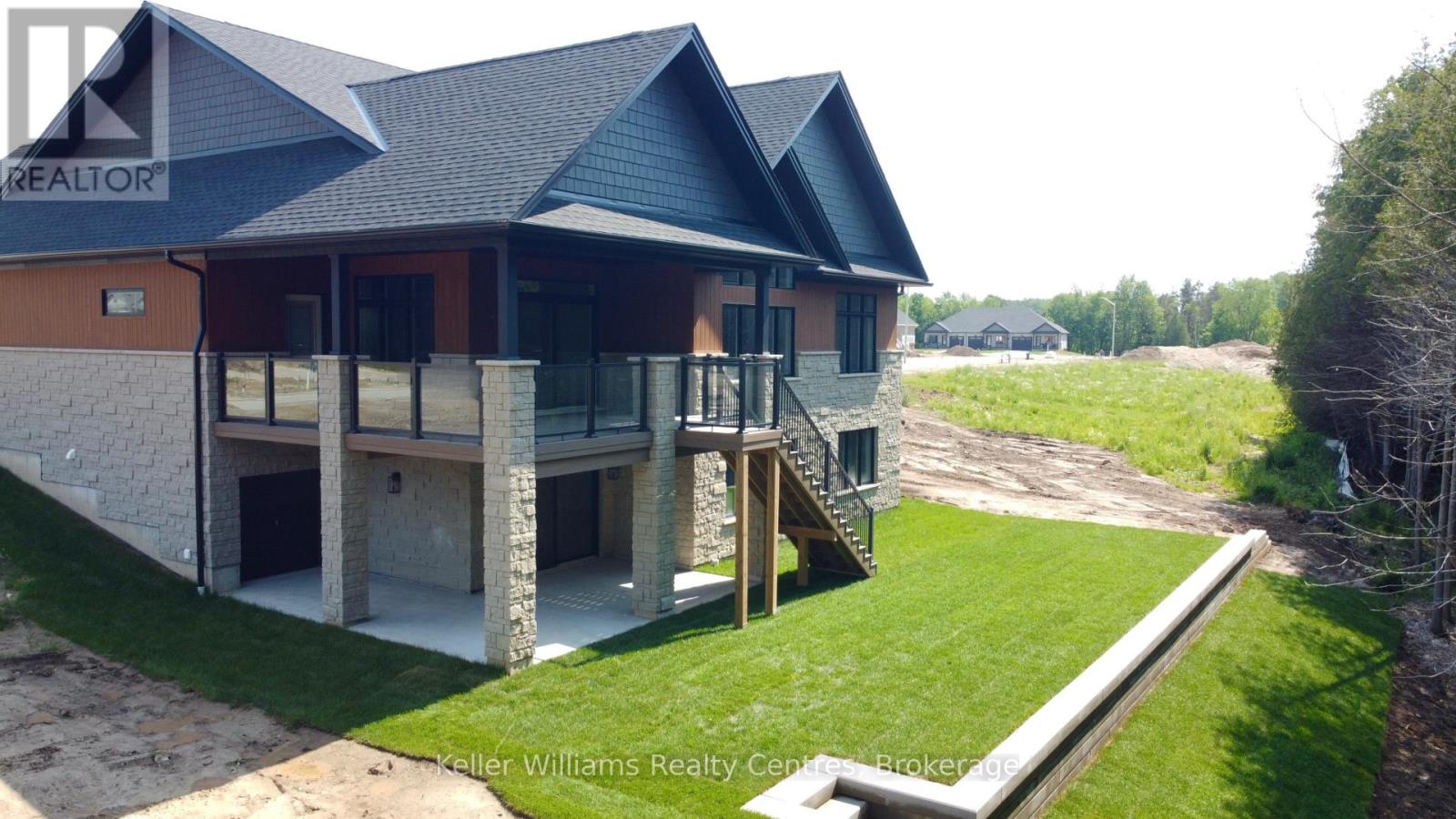 776 20th Street, Hanover, Ontario  N4N 0C5 - Photo 7 - X12481056