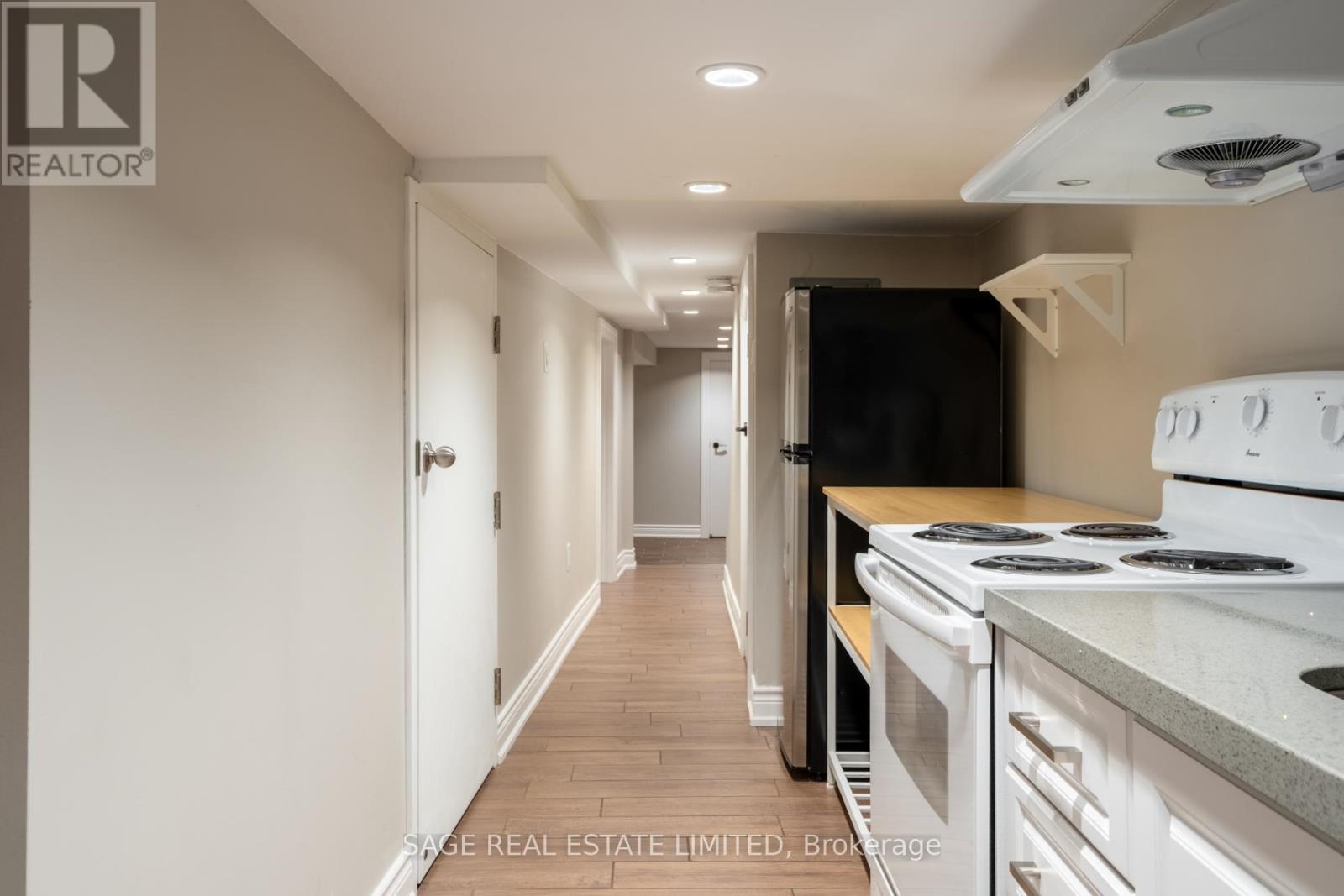 18 Palmerston Avenue, Toronto, Ontario  M6J 2H7 - Photo 38 - C12480880