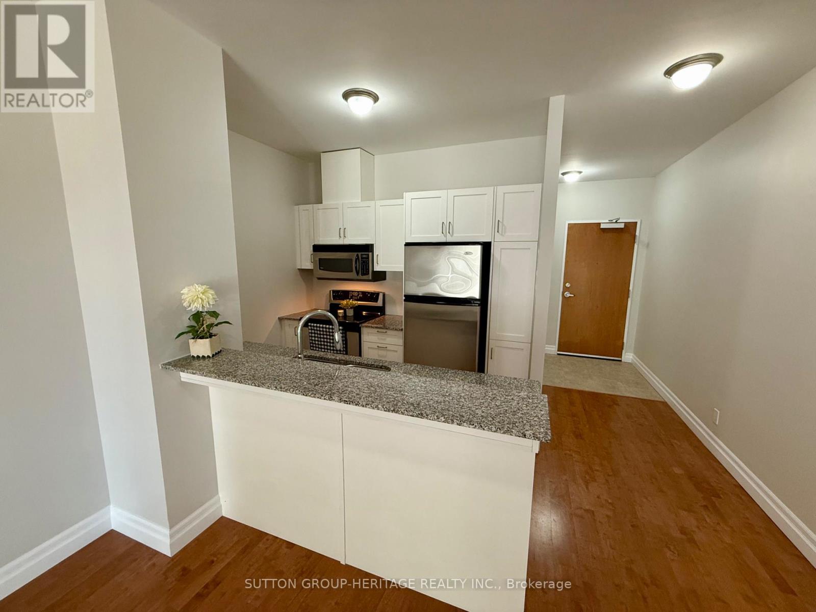 902 - 44 Bond Street W, Oshawa, Ontario  L1G 6R2 - Photo 6 - E12478859