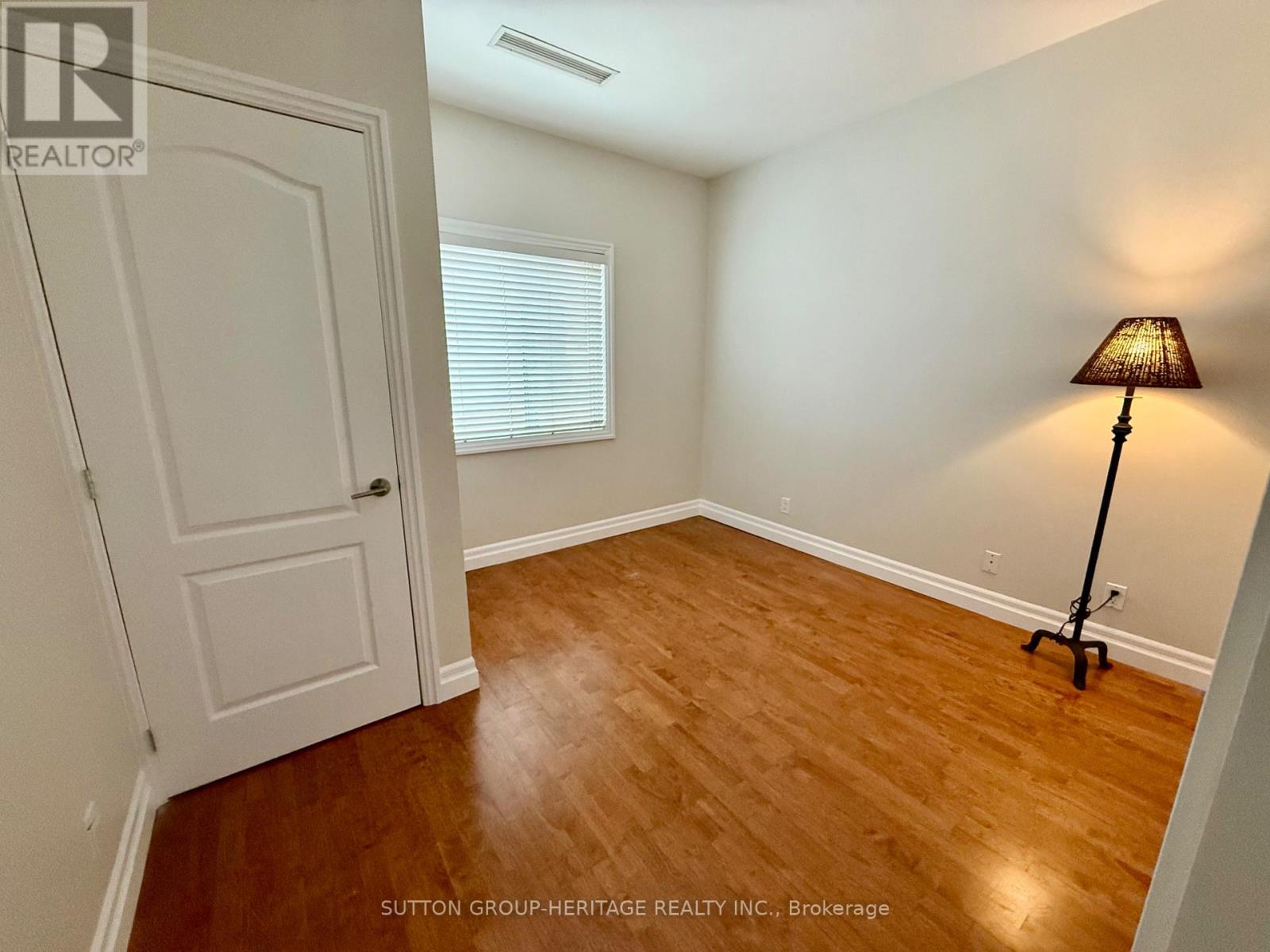 902 - 44 Bond Street W, Oshawa, Ontario  L1G 6R2 - Photo 11 - E12478859